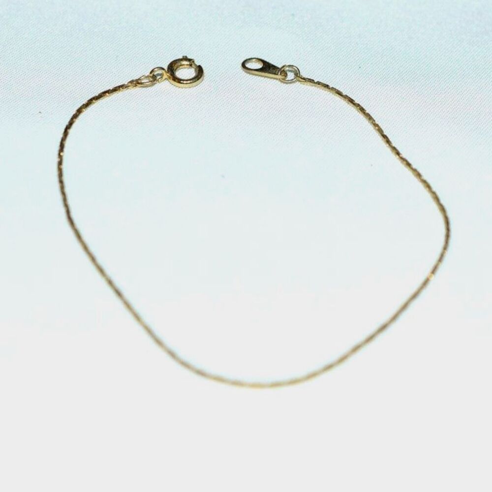 Vtg Petite Thin Gold Tone 7" Chain Trendy Y2K Unisex Bracelet